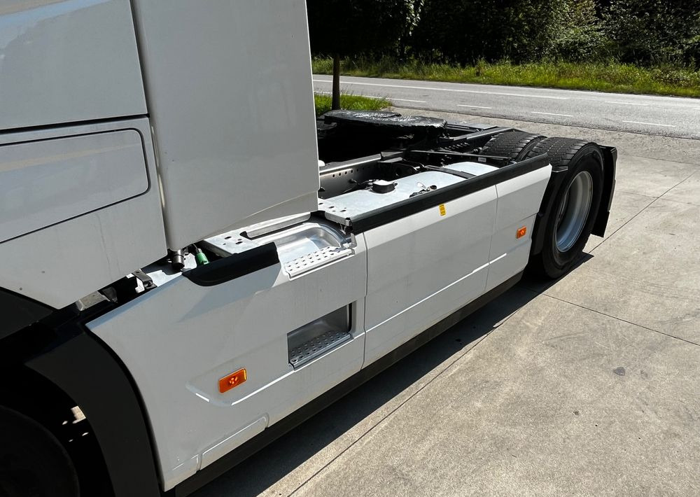 Cabeza tractora Volvo FH 500 // 2023Rok // Klima postojowa // Full Led // ACC //: foto 7 Cabeza tractora Volvo FH 500 // 2023Rok // Klima postojowa // Full Led // ACC //: foto 7