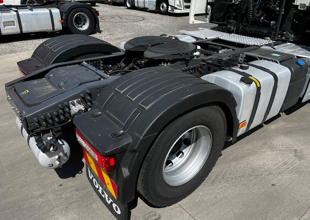 Cabeza tractora Volvo FH 500 EURO 6 // Standard // 2024 Rok // Parkclima // Globe XL // Skóry // Joystick //: foto 13
