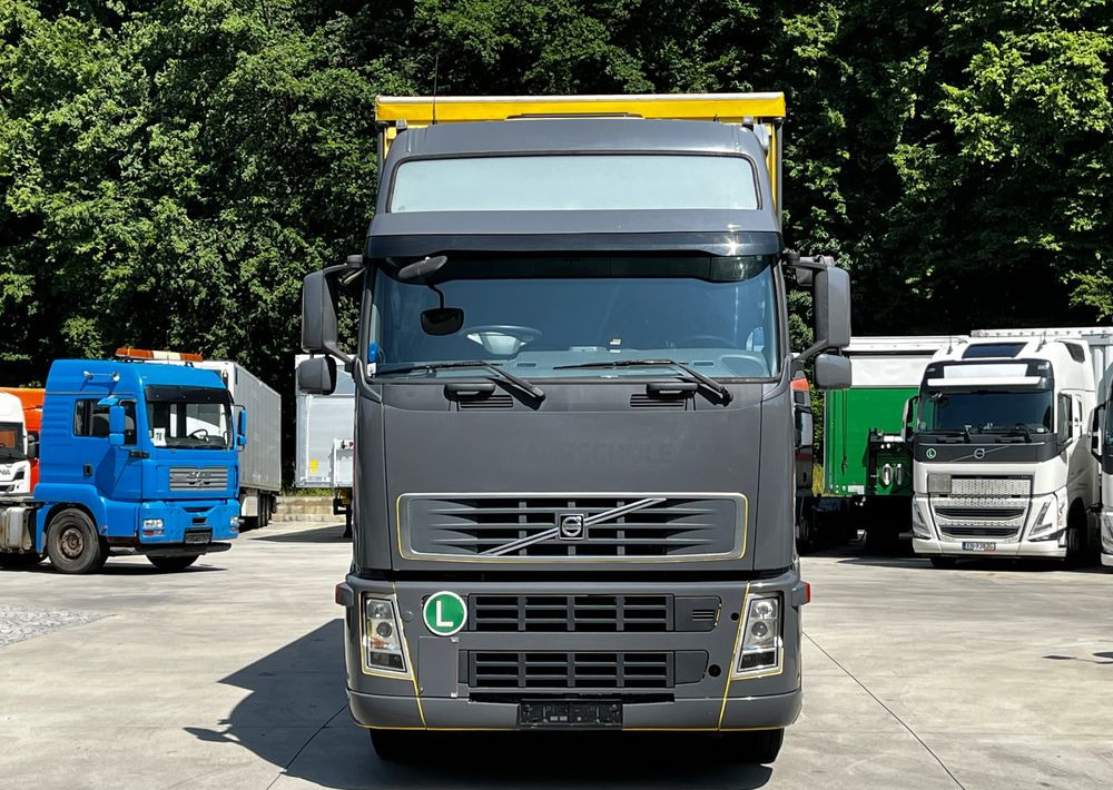 Volvo FH 420 4x2 // Zestaw + przyczepa Schwarzmuller // Jak Nowy // Niski przebieg // Automat // Idealny !!! - Camión lona: foto 2 Volvo FH 420 4x2 // Zestaw + przyczepa Schwarzmuller // Jak Nowy // Niski przebieg // Automat // Idealny !!! - Camión lona: foto 2