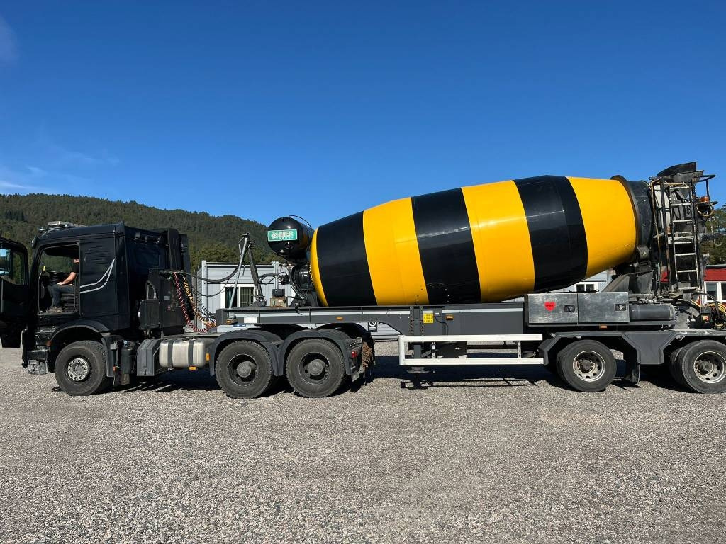 Mercedes-Benz Arocs 6X4 AMT BT 220 semi-trailer concrete mixer - Cabeza tractora, Semirremolque hormigonera: foto 1 Mercedes-Benz Arocs 6X4 AMT BT 220 semi-trailer concrete mixer - Cabeza tractora, Semirremolque hormigonera: foto 1