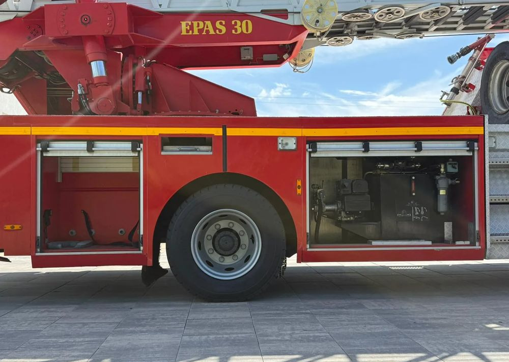 Camión de bomberos, Camión con plataforma elevadora Iveco Eurocargo 130E24: foto 12