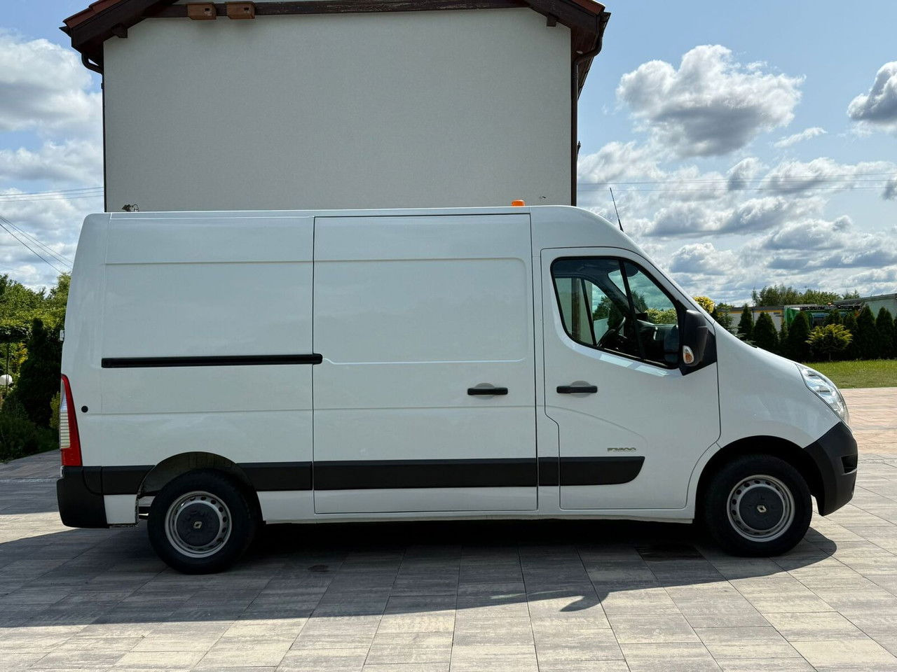 Renault Master 2.3 Blaszak Klimatyzacja Hak Kamera cofania - Furgón: foto 4 Renault Master 2.3 Blaszak Klimatyzacja Hak Kamera cofania - Furgón: foto 4