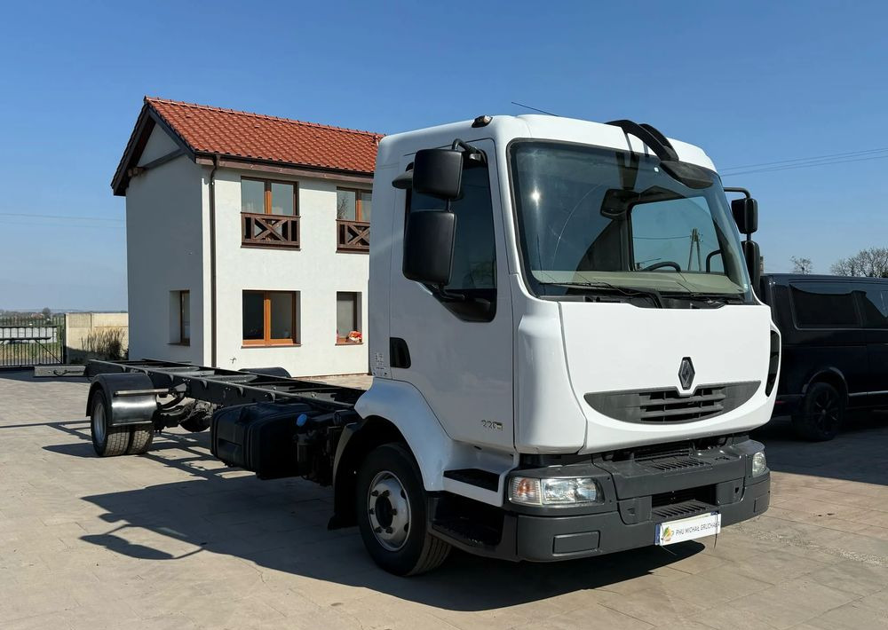 Renault Midlum 220 DXI - Camión chasis: foto 1 Renault Midlum 220 DXI - Camión chasis: foto 1