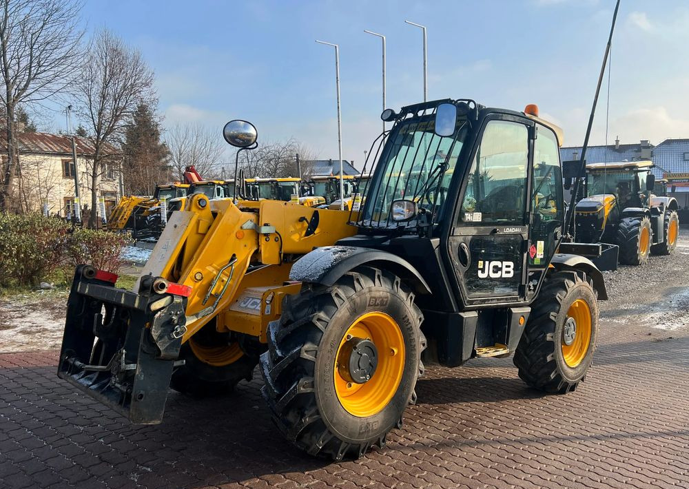 JCB 531-70| 2015 ROK| - Manipulador telescópico: foto 1 JCB 531-70| 2015 ROK| - Manipulador telescópico: foto 1