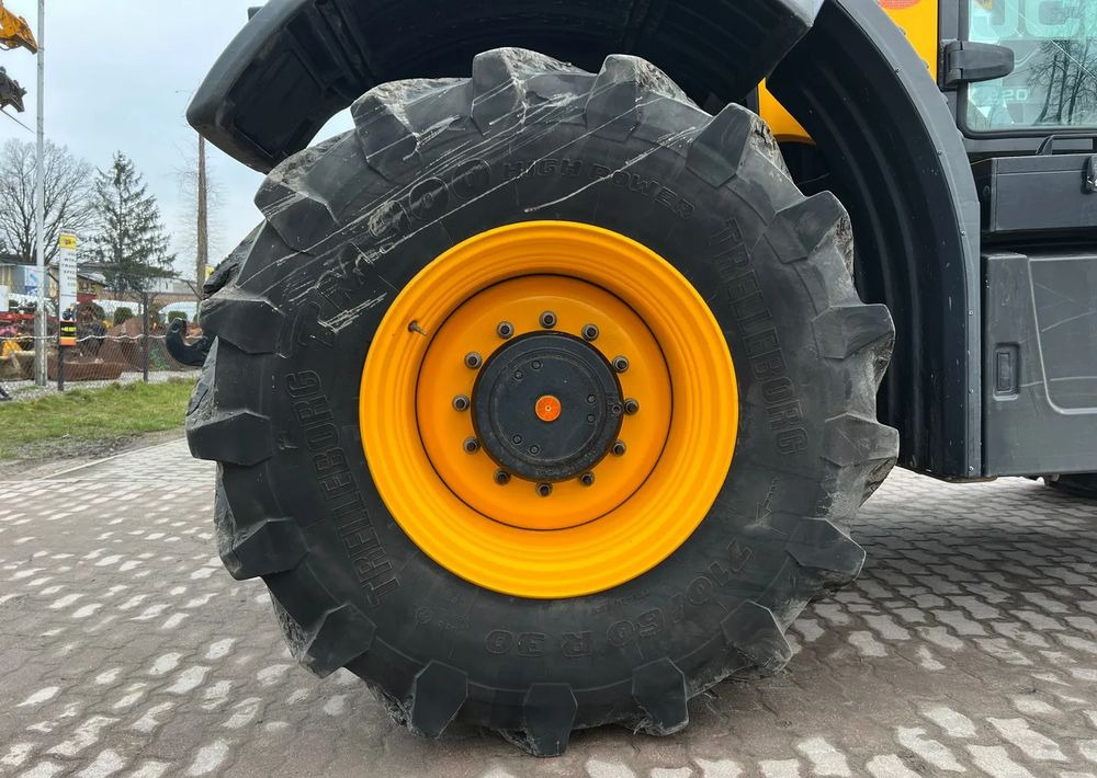 JCB FASTRAC 4220 | 220 KM | 2020 ROK | MAŁO GODZIN | BARDZO DOBRY STAN - Tractor: foto 2 JCB FASTRAC 4220 | 220 KM | 2020 ROK | MAŁO GODZIN | BARDZO DOBRY STAN - Tractor: foto 2