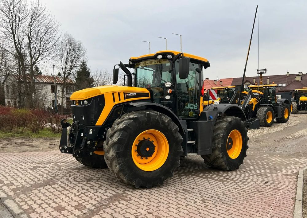 JCB FASTRAC 4220 | 220 KM | 2020 ROK | MAŁO GODZIN | BARDZO DOBRY STAN - Tractor: foto 1 JCB FASTRAC 4220 | 220 KM | 2020 ROK | MAŁO GODZIN | BARDZO DOBRY STAN - Tractor: foto 1