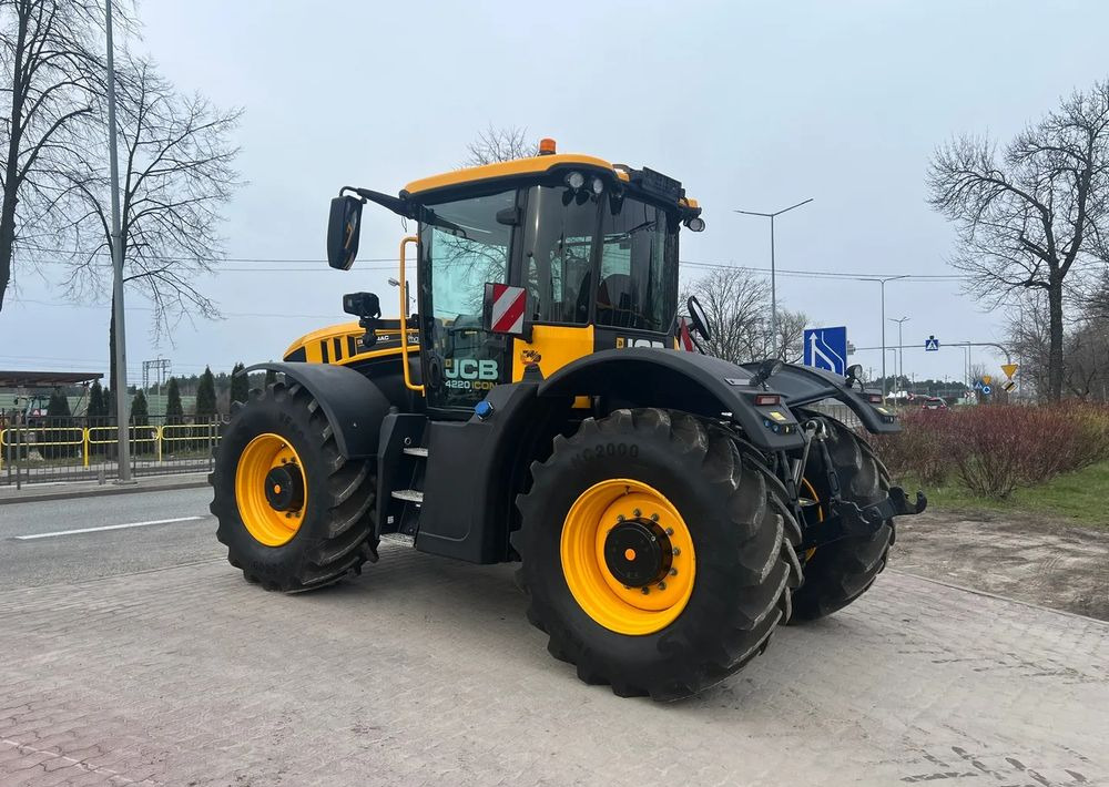 JCB Fastrac 4220 ICON | DEMO |220 KM |2022 ROK - Tractor: foto 3 JCB Fastrac 4220 ICON | DEMO |220 KM |2022 ROK - Tractor: foto 3