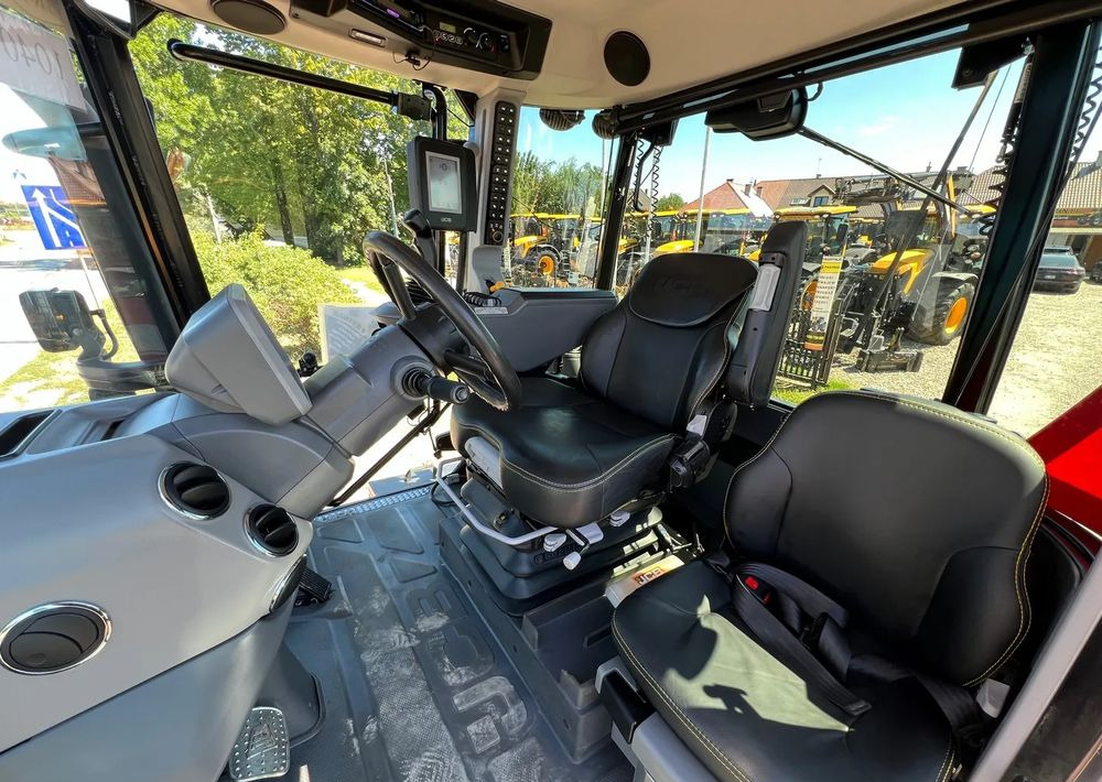 Leasing de  JCB Fastrac 4220 JCB Fastrac 4220: foto 18