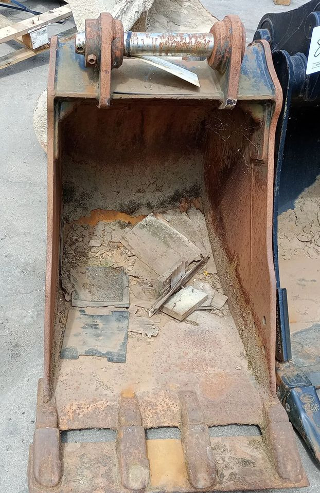ŁYŻKA KOPIĄCA z lemieszem z zębami 22" CAT - Cazo para excavadora: foto 3 ŁYŻKA KOPIĄCA z lemieszem z zębami 22" CAT - Cazo para excavadora: foto 3