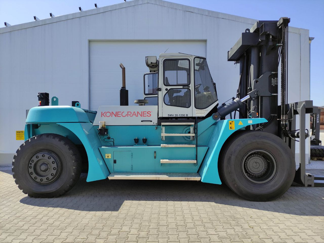 Konecranes SMV 28-1200 B - Carretilla elevadora diésel: foto 3 Konecranes SMV 28-1200 B - Carretilla elevadora diésel: foto 3