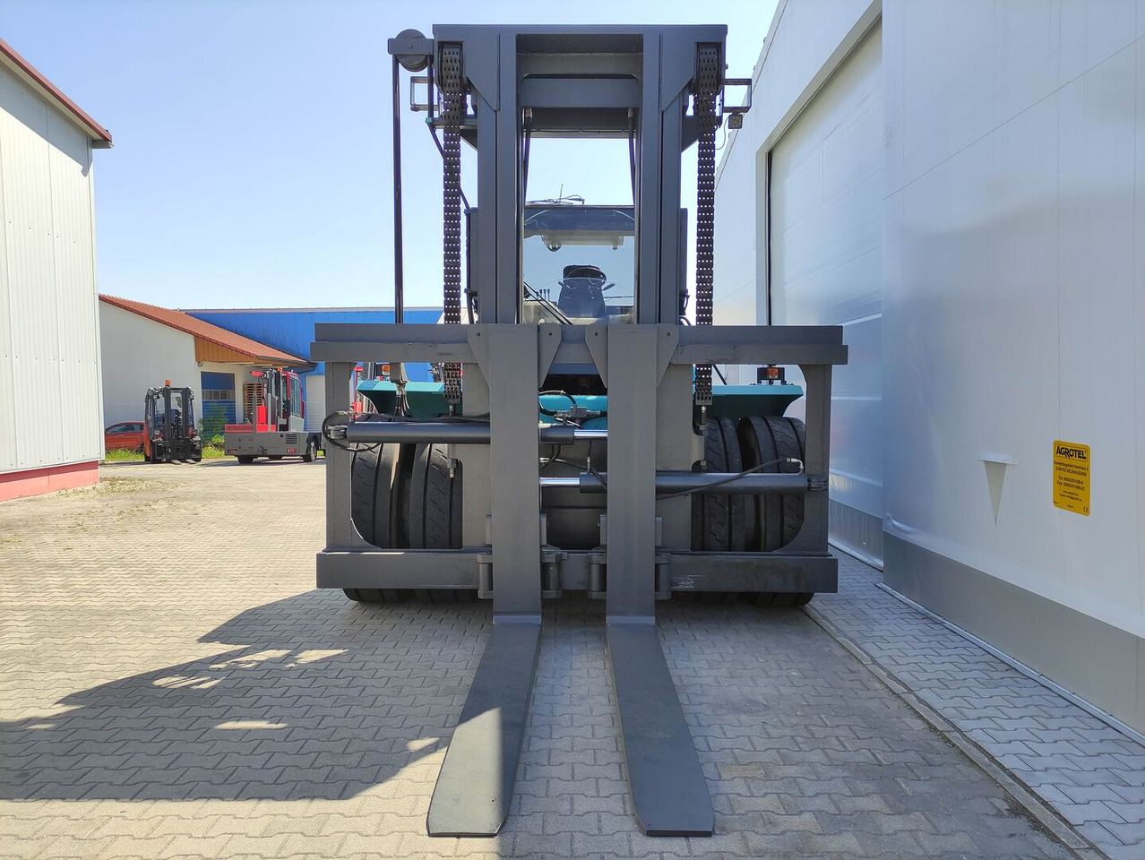 Konecranes SMV 28-1200 B - Carretilla elevadora diésel: foto 5 Konecranes SMV 28-1200 B - Carretilla elevadora diésel: foto 5