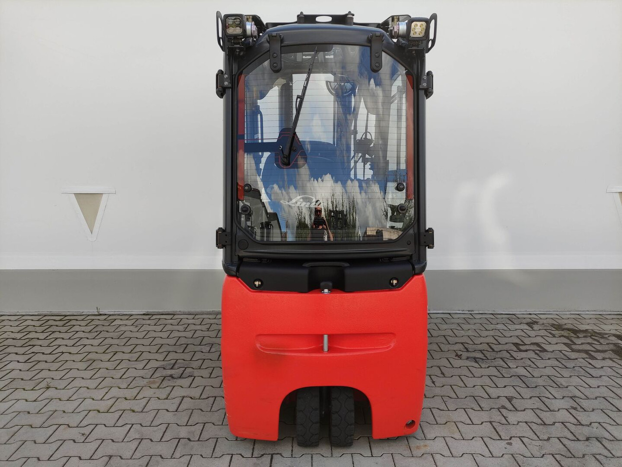 Linde E16H-02-386-EVO - Carretilla elevadora eléctrica: foto 4 Linde E16H-02-386-EVO - Carretilla elevadora eléctrica: foto 4