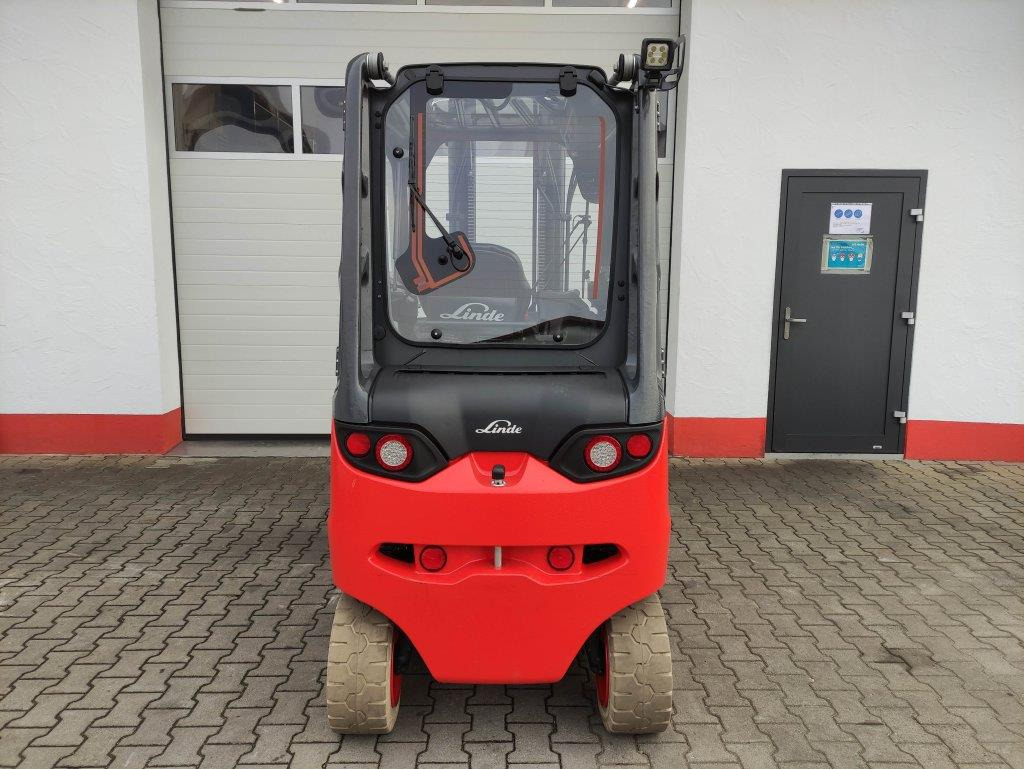 Linde E35HL-01-387 *Batterie NEU* - Carretilla elevadora eléctrica: foto 4 Linde E35HL-01-387 *Batterie NEU* - Carretilla elevadora eléctrica: foto 4