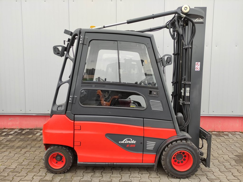 Linde E35L-01-387 - Carretilla elevadora eléctrica: foto 2 Linde E35L-01-387 - Carretilla elevadora eléctrica: foto 2
