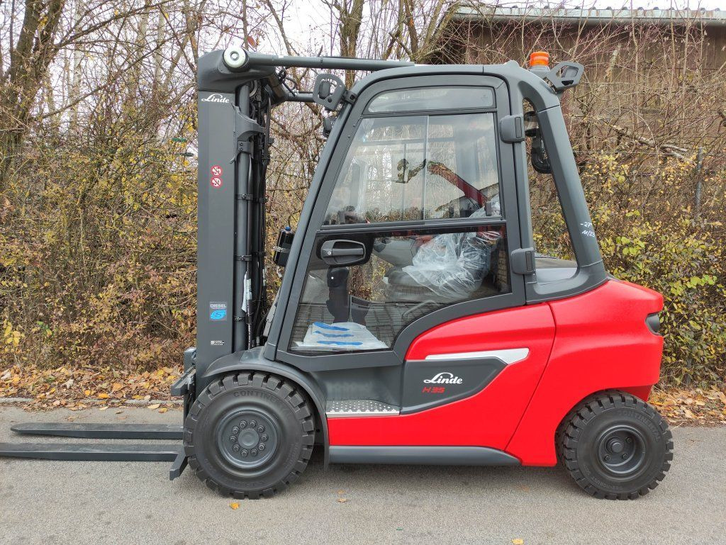 Linde H35D-01-120 - Carretilla elevadora diésel: foto 1 Linde H35D-01-120 - Carretilla elevadora diésel: foto 1