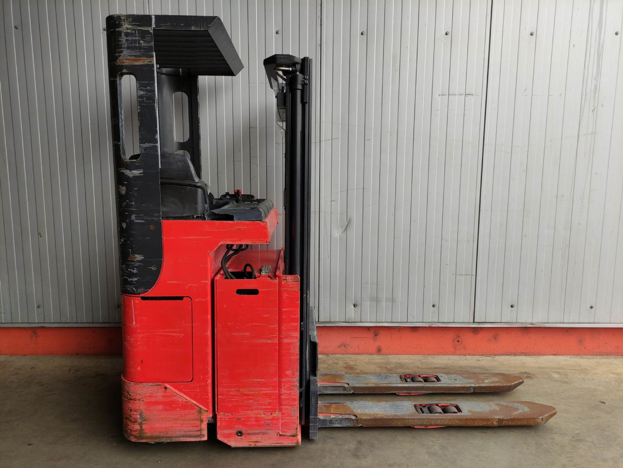 Linde L16 R - Apilador: foto 2 Linde L16 R - Apilador: foto 2