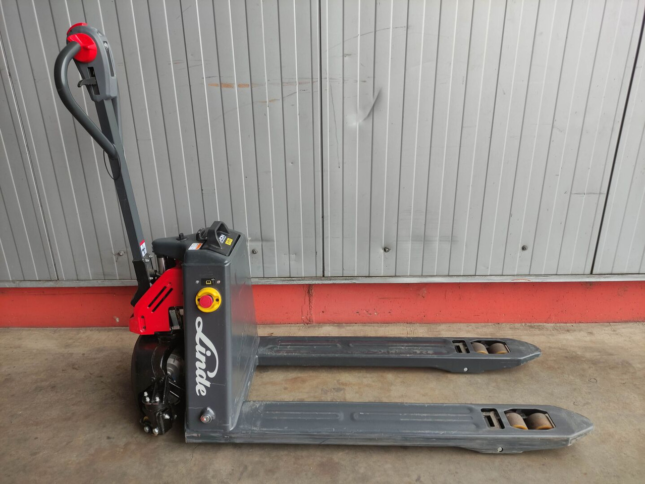 Linde MT15C - Transpaleta: foto 2 Linde MT15C - Transpaleta: foto 2