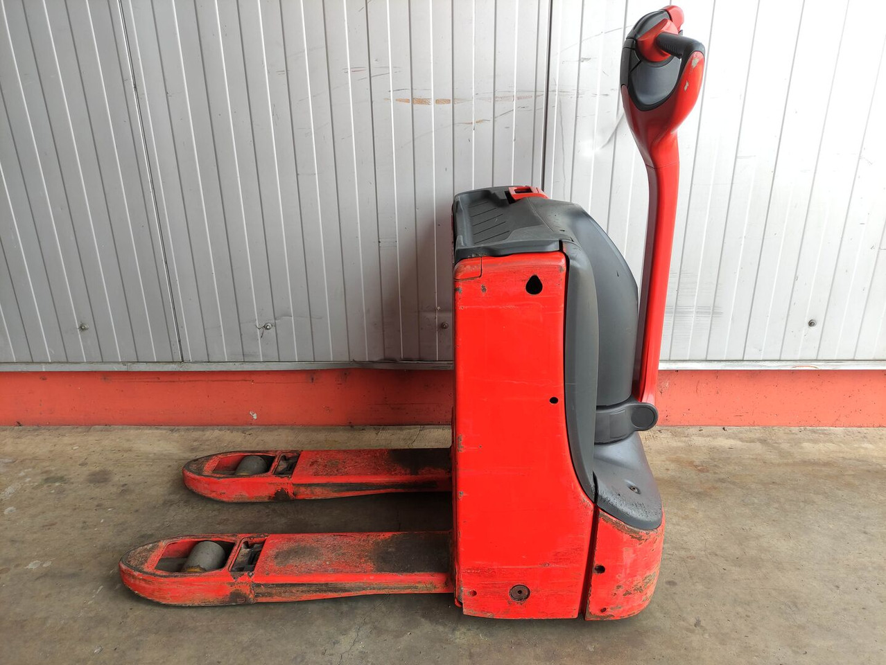 Linde T16-1152 - Transpaleta: foto 1 Linde T16-1152 - Transpaleta: foto 1