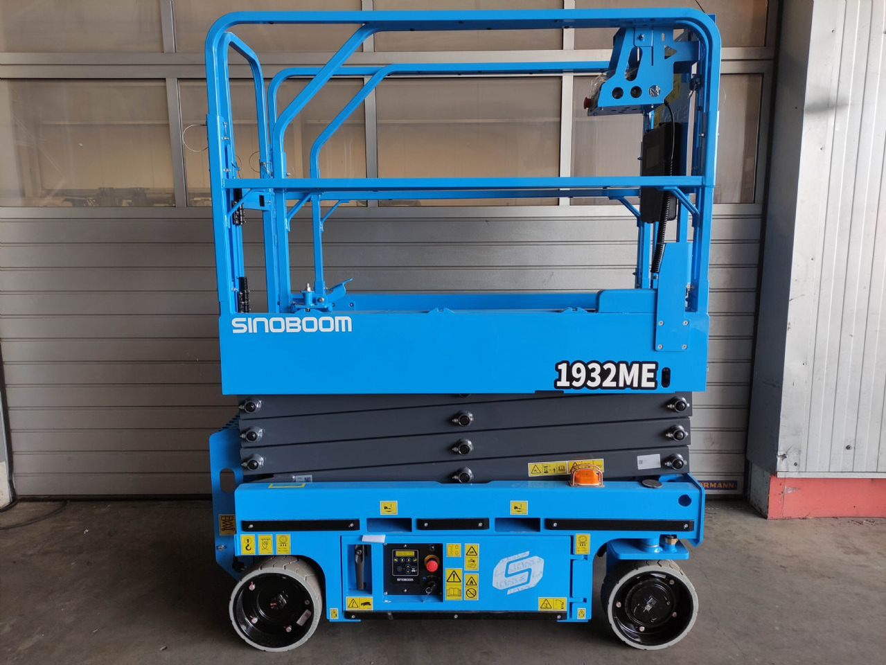 Sinoboom 1932ME/GTJZ0608ME *NEU* - Plataforma de tijeras: foto 2 Sinoboom 1932ME/GTJZ0608ME *NEU* - Plataforma de tijeras: foto 2