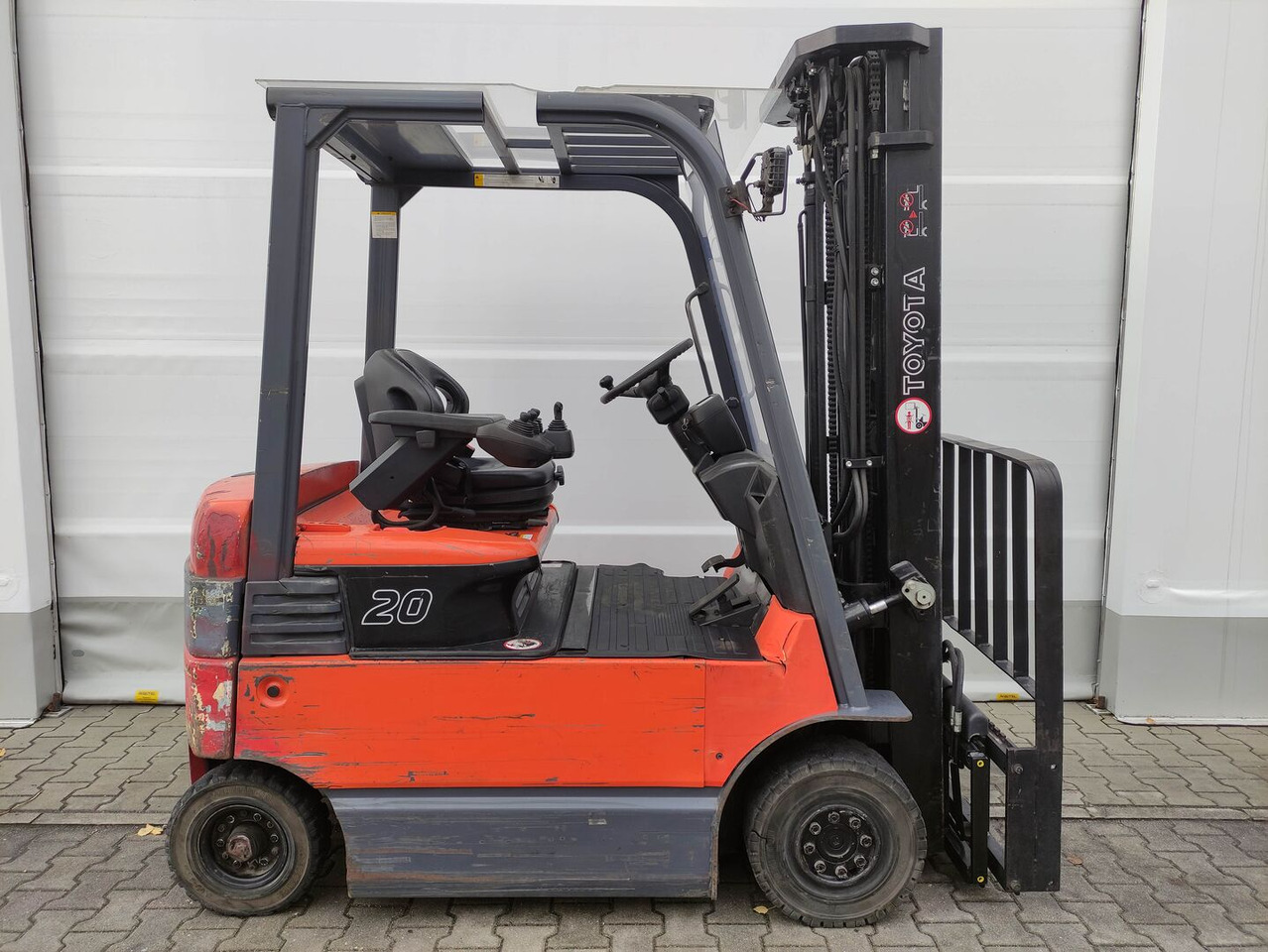 Toyota 7FBMF20 - Carretilla elevadora eléctrica: foto 2 Toyota 7FBMF20 - Carretilla elevadora eléctrica: foto 2