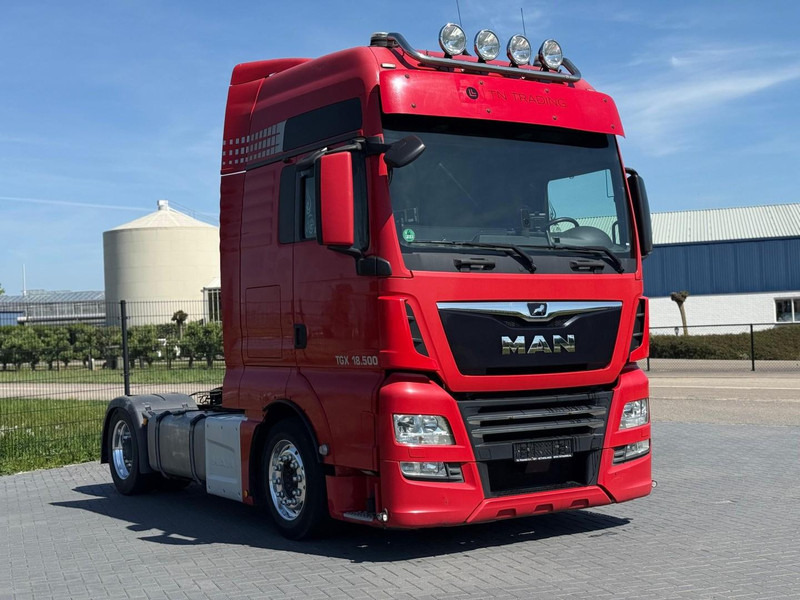 MAN 18.500 FULL AIR, ALCOA, TV, INVERTER, MICROWAVE, TOP. - Cabeza tractora: foto 1 MAN 18.500 FULL AIR, ALCOA, TV, INVERTER, MICROWAVE, TOP. - Cabeza tractora: foto 1