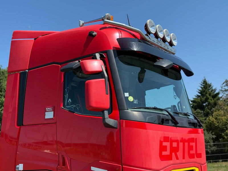 Renault T520 HIGH PARK COOL, FULL SPOILER, STEEL/AIR, 2 TANKS, 2 BEDS, FRIGO - Cabeza tractora: foto 3 Renault T520 HIGH PARK COOL, FULL SPOILER, STEEL/AIR, 2 TANKS, 2 BEDS, FRIGO - Cabeza tractora: foto 3
