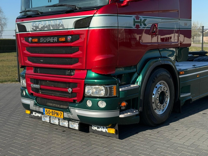 Scania R560 V8 SHOW TRUCK, INTERIOR, FULL AIR, LIKE NEW. - Cabeza tractora: foto 4 Scania R560 V8 SHOW TRUCK, INTERIOR, FULL AIR, LIKE NEW. - Cabeza tractora: foto 4