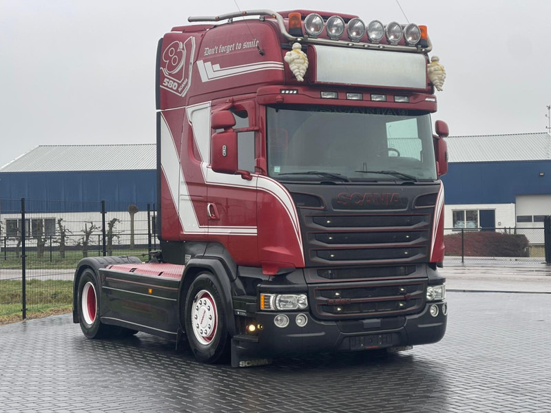Scania R580 V8 SILVER GRIFFIN 66/100, LIMITED EDITION, FULL AIR, RETARDER. - Cabeza tractora: foto 1 Scania R580 V8 SILVER GRIFFIN 66/100, LIMITED EDITION, FULL AIR, RETARDER. - Cabeza tractora: foto 1