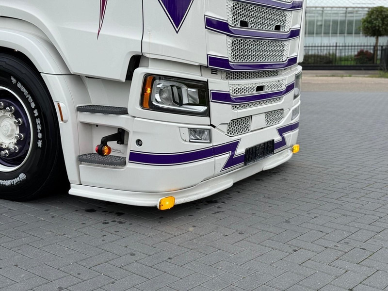 Scania S580 V8 NGS VOLLUCHT, SHOW, LEATHER, RETARDER, LOW MILEAGE, WB 315. - Cabeza tractora: foto 5 Scania S580 V8 NGS VOLLUCHT, SHOW, LEATHER, RETARDER, LOW MILEAGE, WB 315. - Cabeza tractora: foto 5