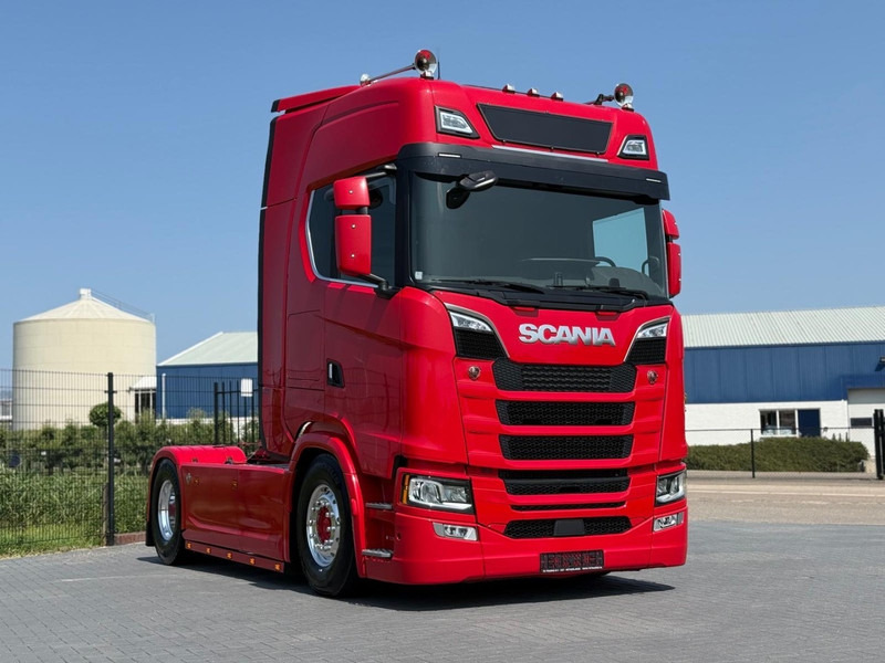 Scania S590 V8 NGS FULL AIR, ALCOA, LEATHER, HYDRAULIC, LIKE NEW. - Cabeza tractora: foto 1 Scania S590 V8 NGS FULL AIR, ALCOA, LEATHER, HYDRAULIC, LIKE NEW. - Cabeza tractora: foto 1
