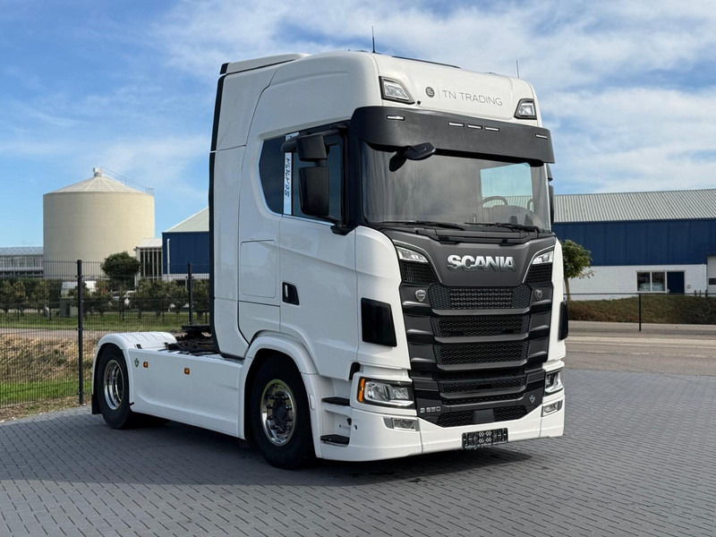 Scania S650 V8 NGS PARK COOL, VOLLUCHT, HYDRAULIEK, PTO, RETARDER, VOL SPOILER. - Cabeza tractora: foto 1 Scania S650 V8 NGS PARK COOL, VOLLUCHT, HYDRAULIEK, PTO, RETARDER, VOL SPOILER. - Cabeza tractora: foto 1