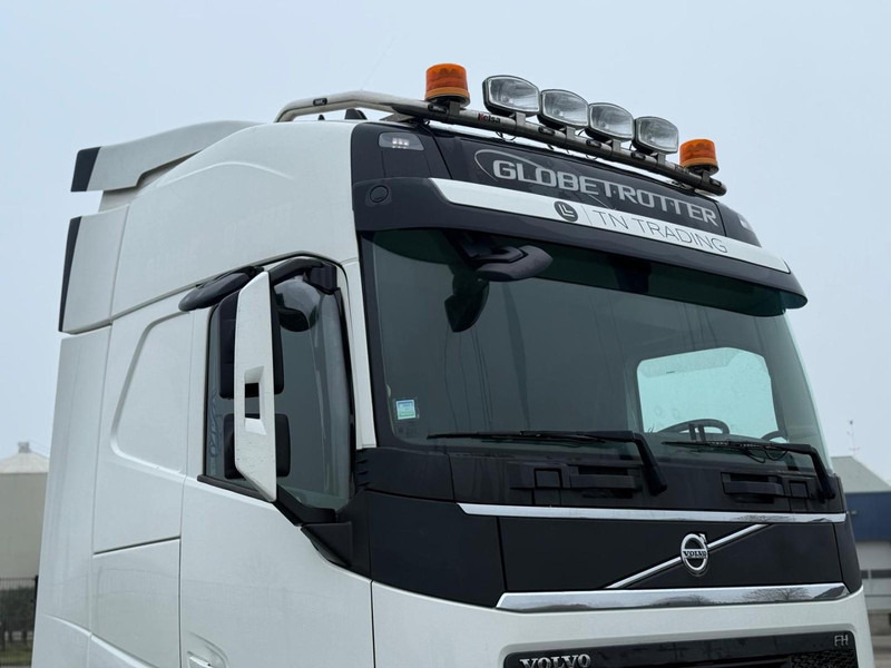 Volvo FH 13.460 6x2/4, I-SAVE, I-PARK COOL, GESTUURD. - Cabeza tractora: foto 2 Volvo FH 13.460 6x2/4, I-SAVE, I-PARK COOL, GESTUURD. - Cabeza tractora: foto 2