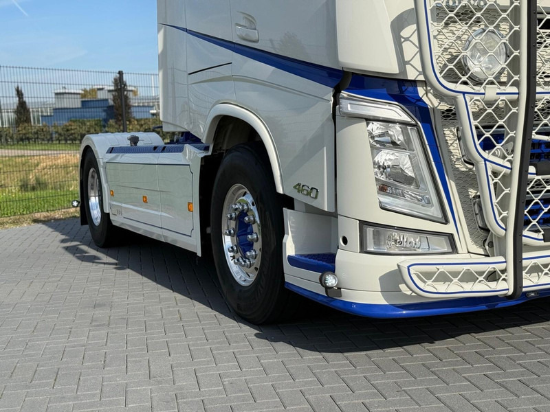 Volvo FH 13.460 SHOWSTAAT, HYDRAULIEK, COMPRESSOR, ADR, I-PARK COOL, INTERIEUR. - Cabeza tractora: foto 2 Volvo FH 13.460 SHOWSTAAT, HYDRAULIEK, COMPRESSOR, ADR, I-PARK COOL, INTERIEUR. - Cabeza tractora: foto 2