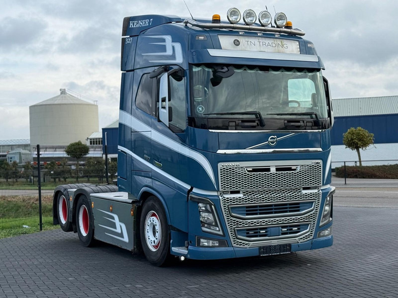 Volvo FH16.650 VOLLUCHT, HYDRAULIEK, SHOW INTERIEUR, DYNAMIC STEERING. - Cabeza tractora: foto 1 Volvo FH16.650 VOLLUCHT, HYDRAULIEK, SHOW INTERIEUR, DYNAMIC STEERING. - Cabeza tractora: foto 1