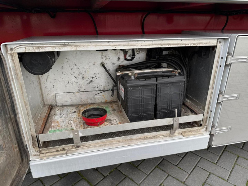 Semirremolque frigorífico Limetec PPU342 MEGA, ZIJDEUREN, WEINIG UREN, STUURAS, TOPSTAAT.: foto 19