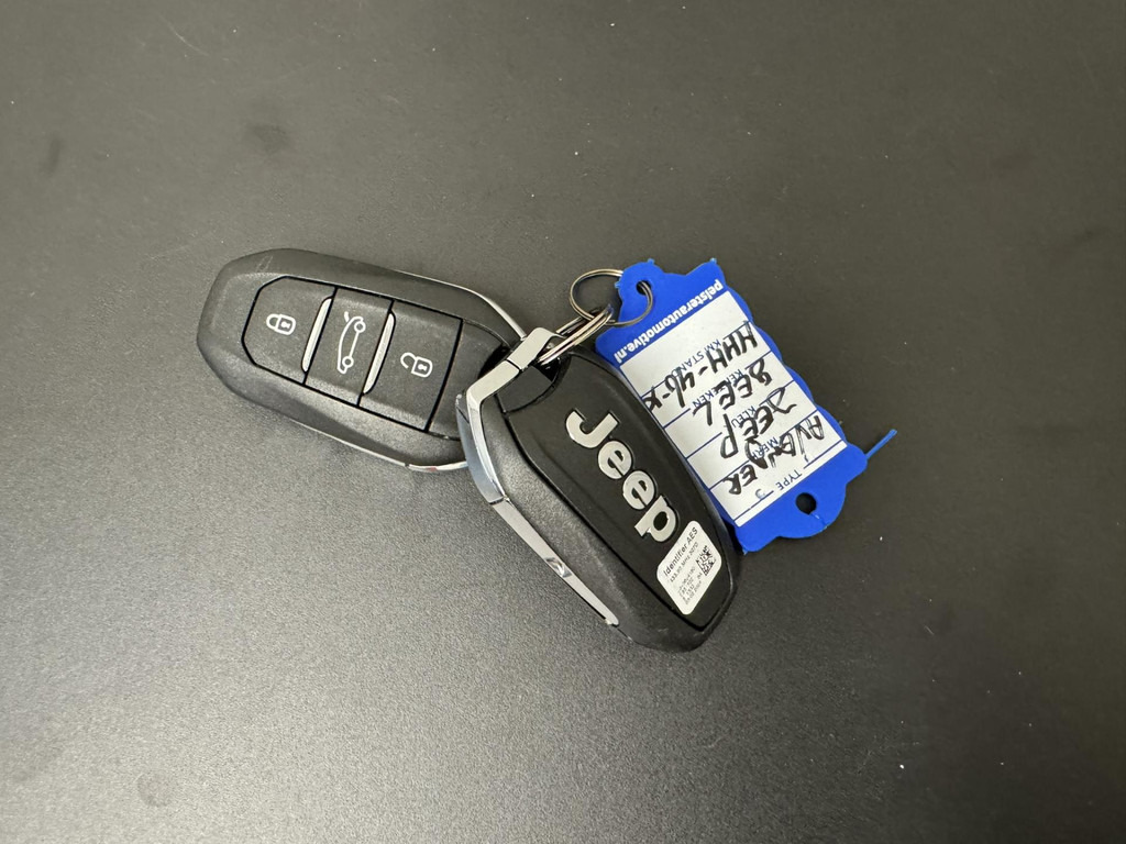 Jeep Avenger-1.2 Altitude Adaptive cruise control Climate control Parkeersensor achter DAB radio - SUV/ Todoterreno: foto 4 Jeep Avenger-1.2 Altitude Adaptive cruise control Climate control Parkeersensor achter DAB radio - SUV/ Todoterreno: foto 4