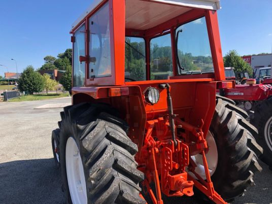 Renault 551 2RM TRACTEUR CABINE - Tractor: foto 3 Renault 551 2RM TRACTEUR CABINE - Tractor: foto 3