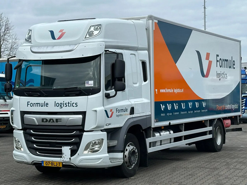 DAF CF 260 4x2 Gesloten Opbouw / Euro 6 / Laadklep / Apk! - Camión caja cerrada: foto 1 DAF CF 260 4x2 Gesloten Opbouw / Euro 6 / Laadklep / Apk! - Camión caja cerrada: foto 1