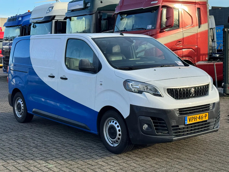 Peugeot Expert 226C 1.6 BlueHDI 115 Premium Navi / Airco / Cruise / Half leer - Furgoneta pequeña: foto 2 Peugeot Expert 226C 1.6 BlueHDI 115 Premium Navi / Airco / Cruise / Half leer - Furgoneta pequeña: foto 2