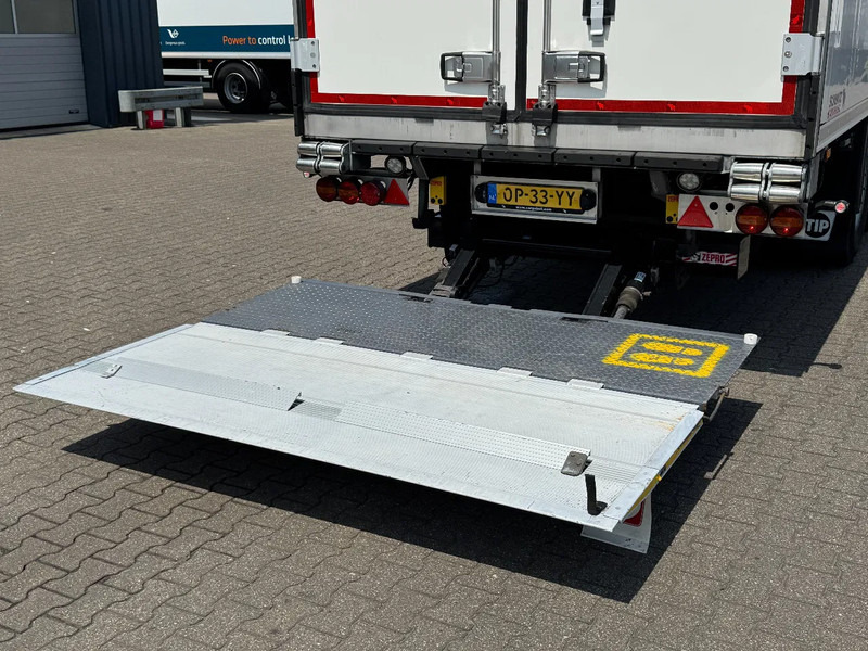 Schmitz Cargobull Thermo King SLXi 300 / Disc-Brakes / Laadklep / Flower Width / Apk - Semirremolque frigorífico: foto 3 Schmitz Cargobull Thermo King SLXi 300 / Disc-Brakes / Laadklep / Flower Width / Apk - Semirremolque frigorífico: foto 3