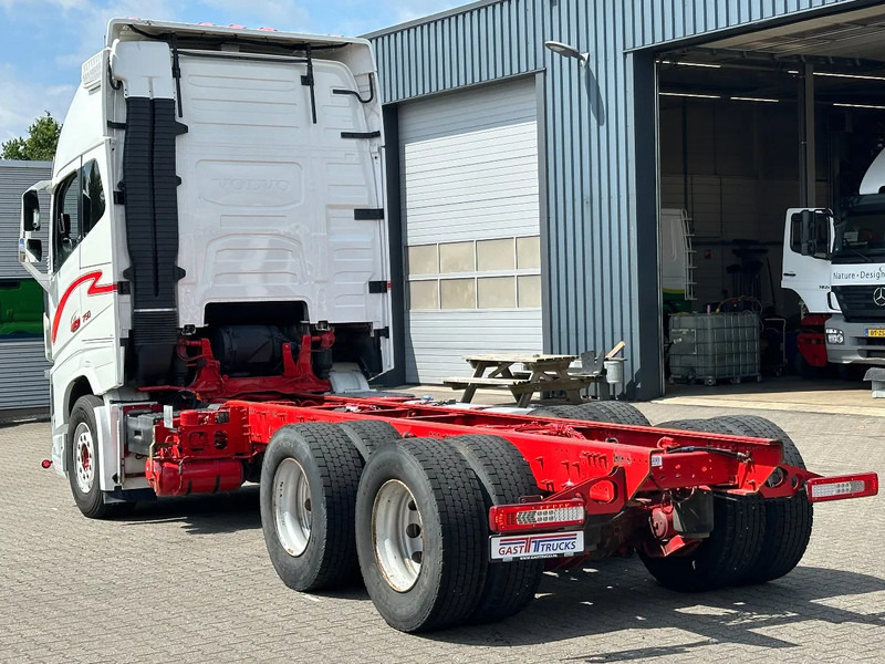 Volvo FH 16.750 6x4 Globe XL Chassis Retarder 4.30 Wb Full Air - Camión chasis: foto 4 Volvo FH 16.750 6x4 Globe XL Chassis Retarder 4.30 Wb Full Air - Camión chasis: foto 4