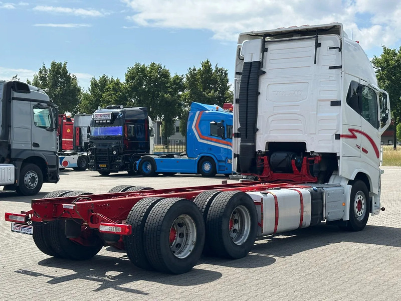 Volvo FH 16.750 6x4 Globe XL Chassis Retarder 4.30 Wb Full Air - Camión chasis: foto 3 Volvo FH 16.750 6x4 Globe XL Chassis Retarder 4.30 Wb Full Air - Camión chasis: foto 3