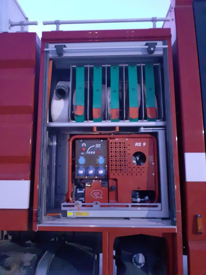 Rosenbauer Man Mustang TLF 11000 6x4 - Camión de bomberos: foto 5 Rosenbauer Man Mustang TLF 11000 6x4 - Camión de bomberos: foto 5