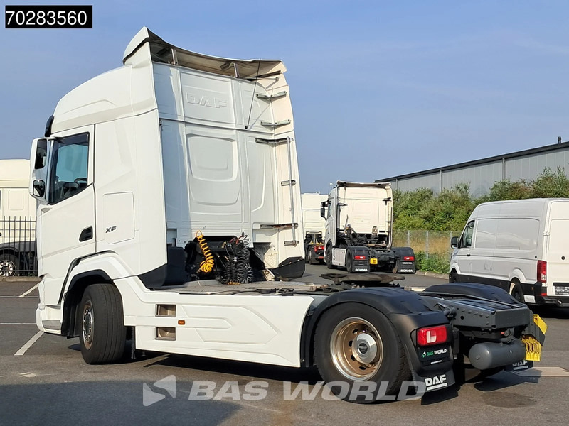 DAF XF 530 4X2 Retarder Standklima 2xTanks Euro 6 - Cabeza tractora: foto 2 DAF XF 530 4X2 Retarder Standklima 2xTanks Euro 6 - Cabeza tractora: foto 2