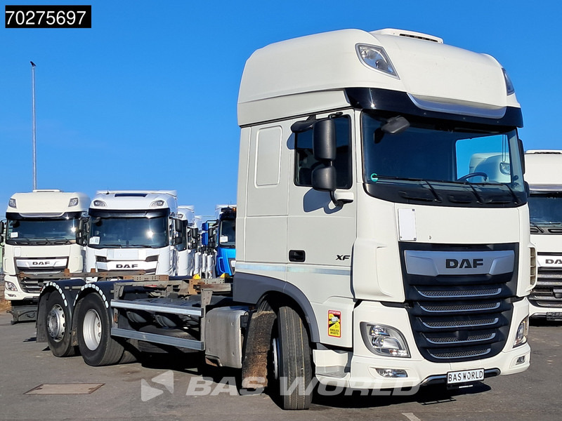 DAF XF 480 6X2 FAN SSC Retarder Lift+Lenkachse StandKlima ACC Euro 6 - Camión portacontenedore/ Intercambiable: foto 3 DAF XF 480 6X2 FAN SSC Retarder Lift+Lenkachse StandKlima ACC Euro 6 - Camión portacontenedore/ Intercambiable: foto 3