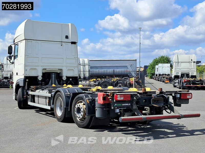DAF XF 480 6X2 SSC Retarder 2xTanks Lift-Lenkachse ACC Euro 6 - Camión portacontenedore/ Intercambiable: foto 2 DAF XF 480 6X2 SSC Retarder 2xTanks Lift-Lenkachse ACC Euro 6 - Camión portacontenedore/ Intercambiable: foto 2