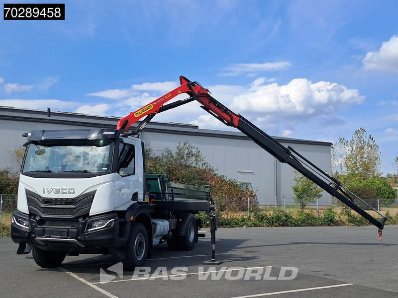 Iveco X-Way 460 4X2 NEW Palfinger PK12.501 Kran Crane Remote 3-way tipper ACC Navi - Camión volquete, Camión grúa: foto 1 Iveco X-Way 460 4X2 NEW Palfinger PK12.501 Kran Crane Remote 3-way tipper ACC Navi - Camión volquete, Camión grúa: foto 1
