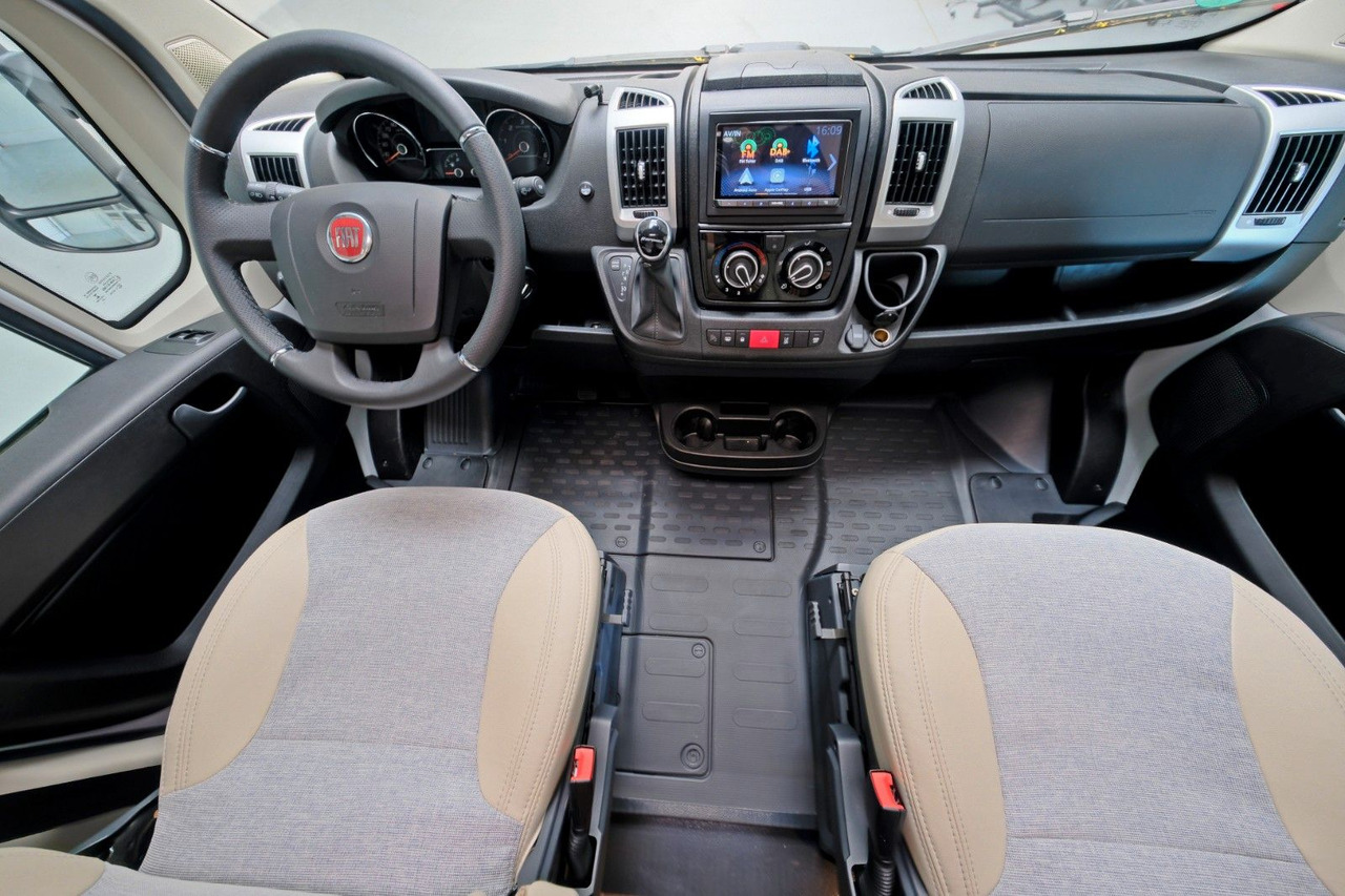Carado T447-NUR 3400 KM-1.HD-9G Automatik-Finanzierung - Autocaravana perfilada: foto 5 Carado T447-NUR 3400 KM-1.HD-9G Automatik-Finanzierung - Autocaravana perfilada: foto 5