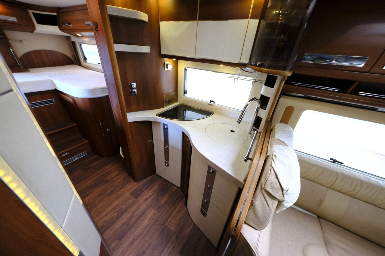 Autocaravana integral Carthago Chic E-Line  I50 LE Yachting/Einzelbetten+Hubbet: foto 19