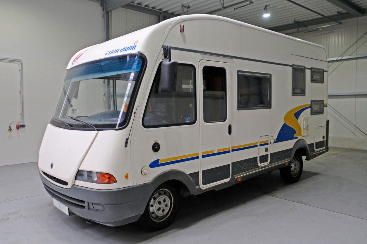 Eura Mobil I 625 VB / Automatik/ Festbett+Hubbett/Garage - Autocaravana integral: foto 2 Eura Mobil I 625 VB / Automatik/ Festbett+Hubbett/Garage - Autocaravana integral: foto 2